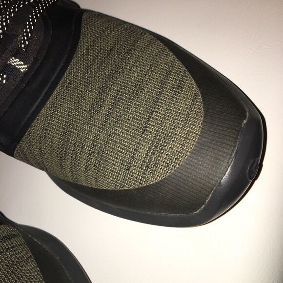 Men's Puma Ignite NXT Spikeless Golf Shoes Easy Walk Size 8 Black & Olive Green - Picture 2 of 6